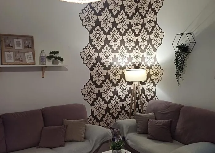 Free Private Parking 노비사드